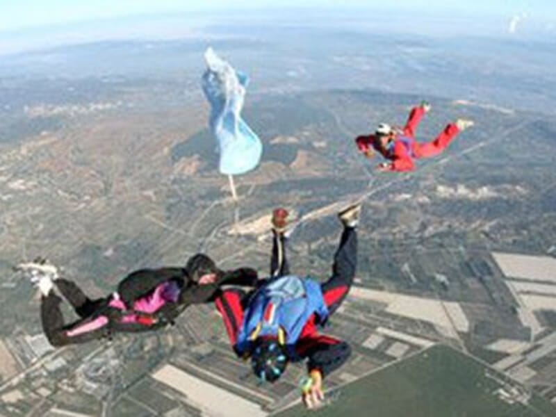 Saut d'Initiation au Parachute près d'Avignon à Pujaut